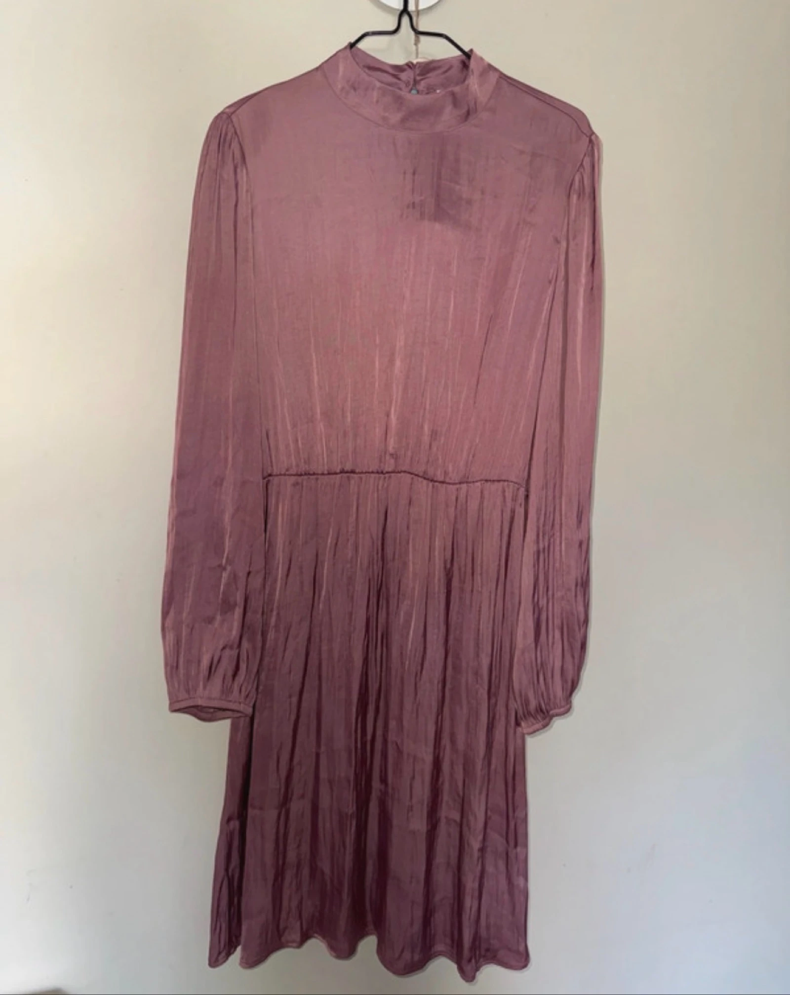 Robe de cetim Aada Studios L 👗 – photo 3